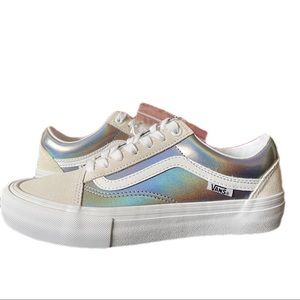 NWB Vans white and iridescent Old Skool Pro size 7 women’s